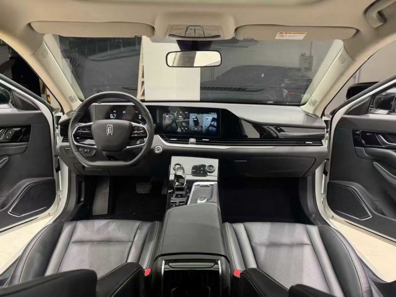 成都22年奔腾B707