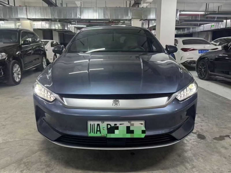 成都24年比亚迪秦1