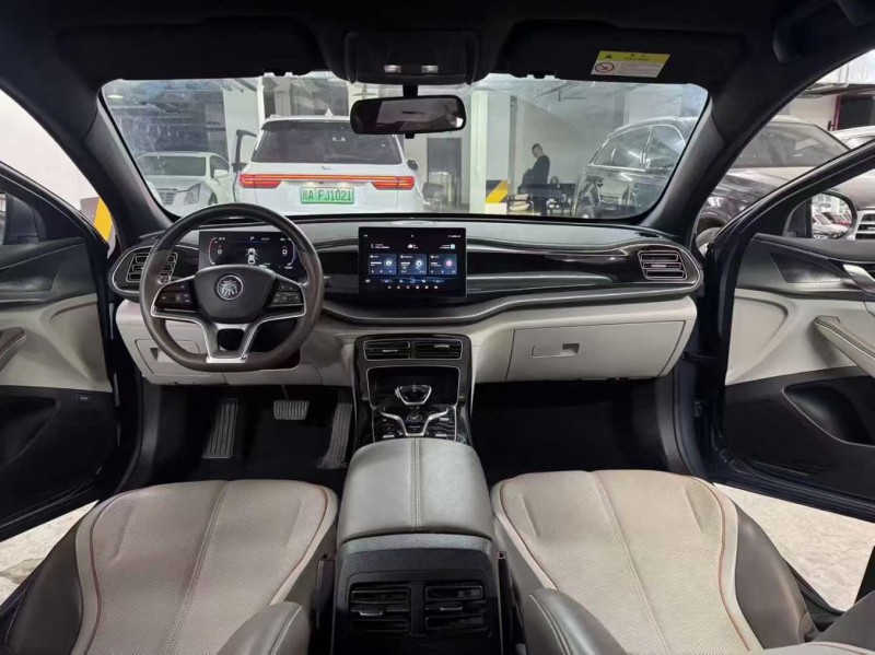 成都24年比亚迪秦9