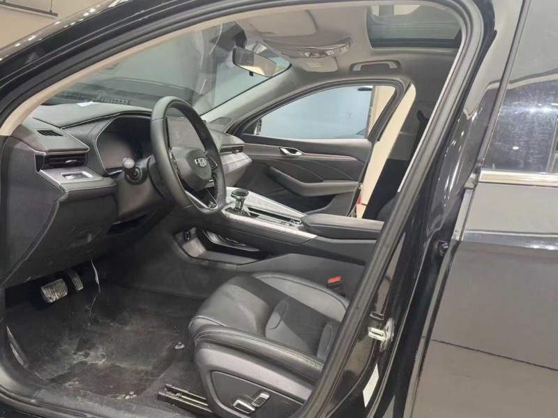 成都22年吉利星瑞5