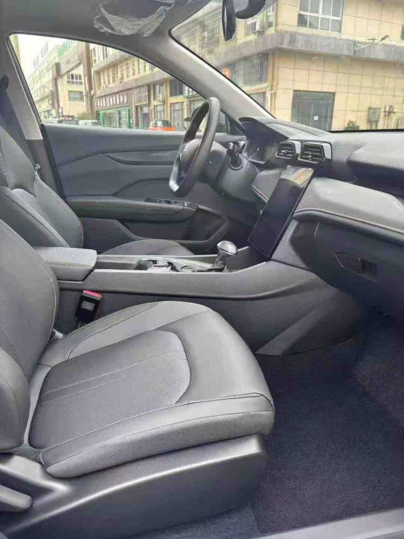 襄阳25年东风奕炫8