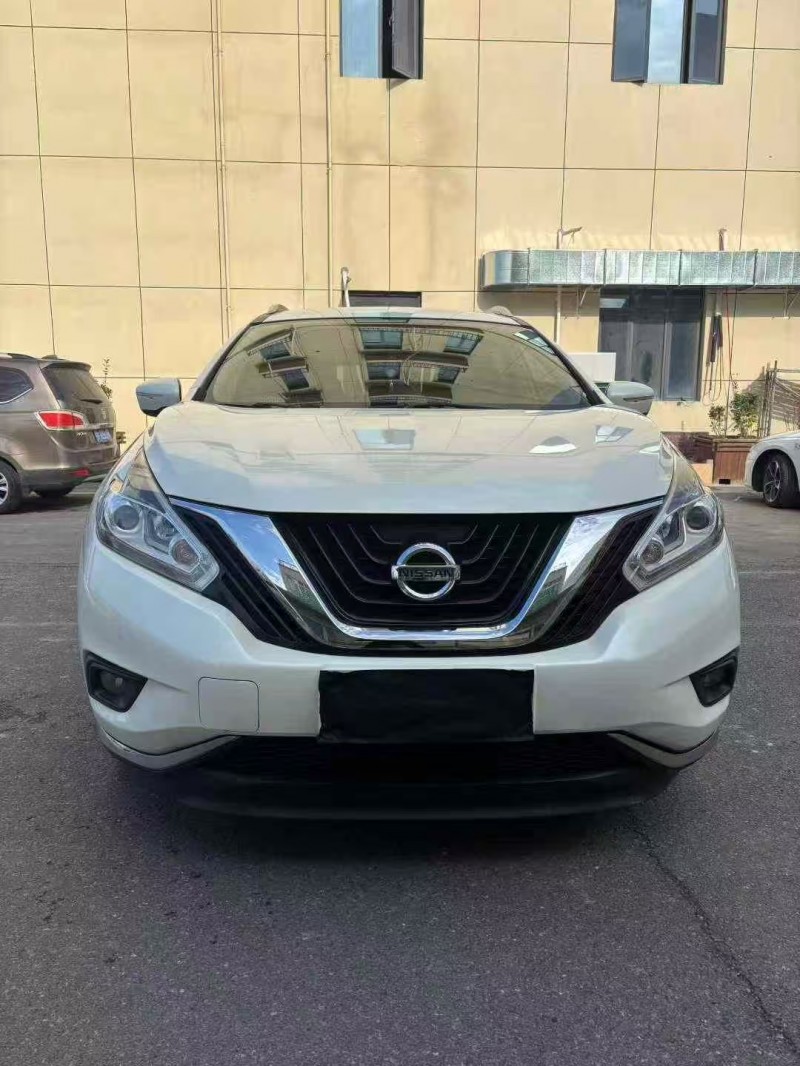 襄阳18年日产楼兰1