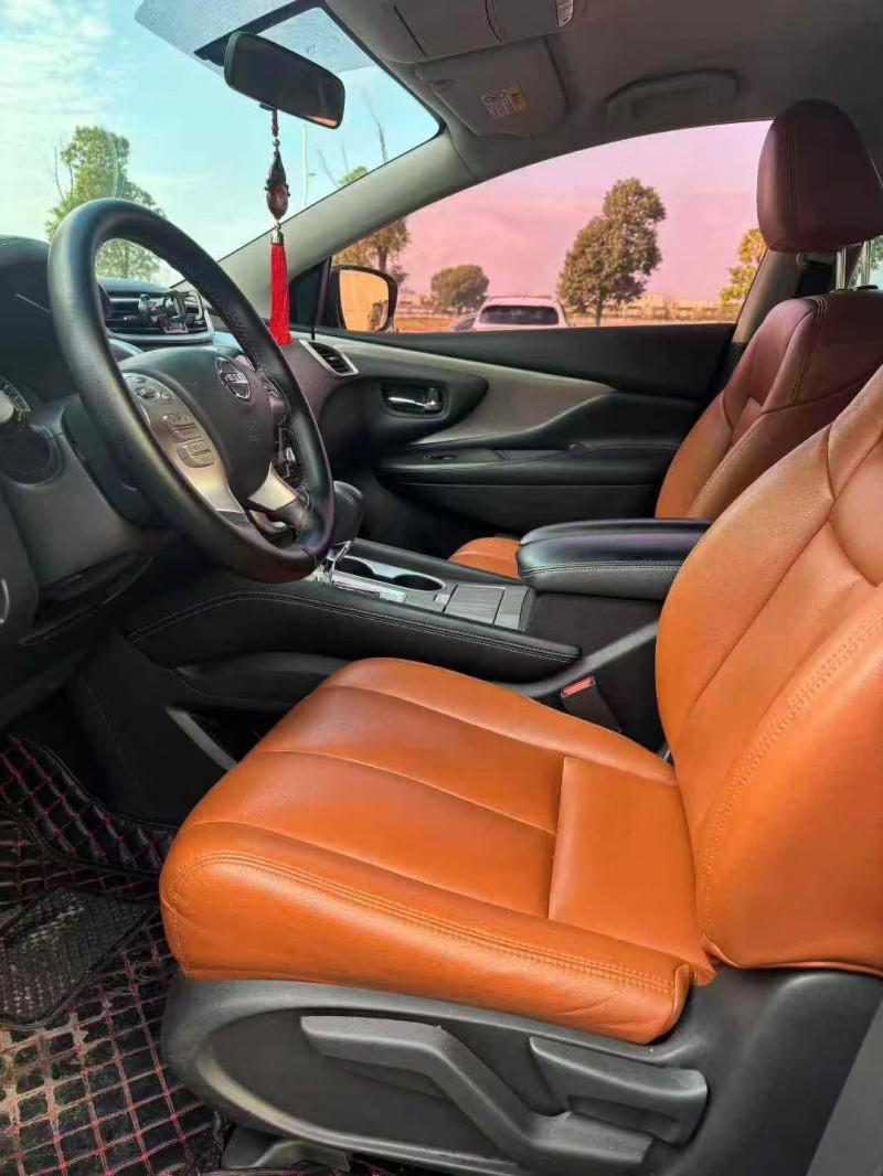 襄阳18年日产楼兰5