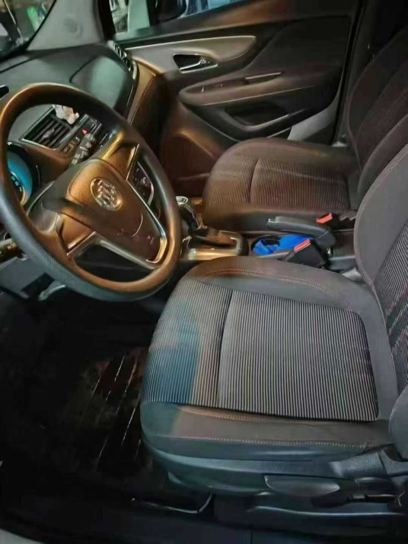 襄阳16年别克昂科拉3