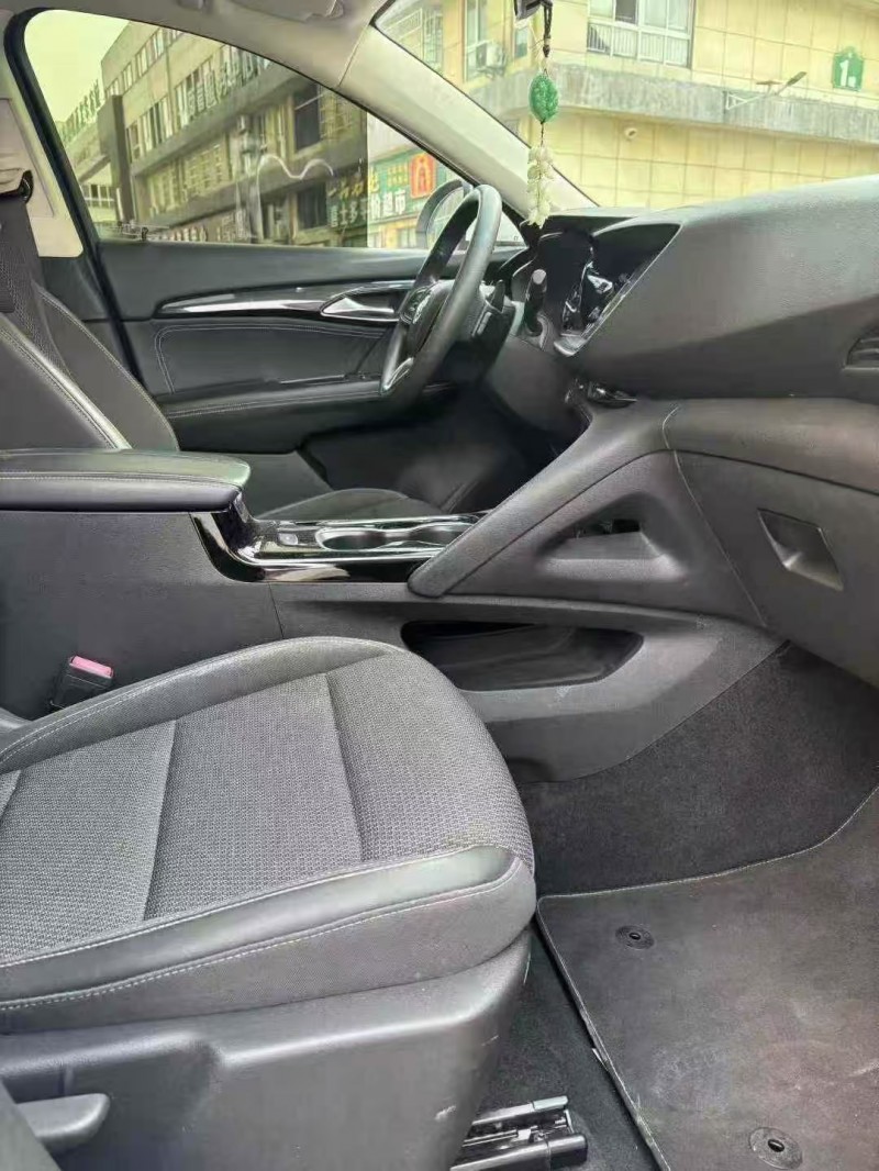 襄阳20年别克昂科威8