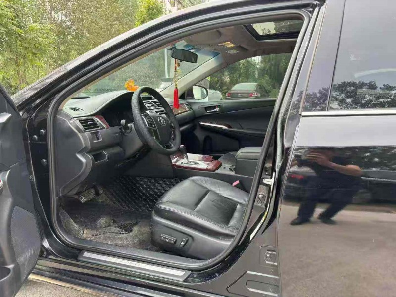 徐州14年丰田凯美瑞4