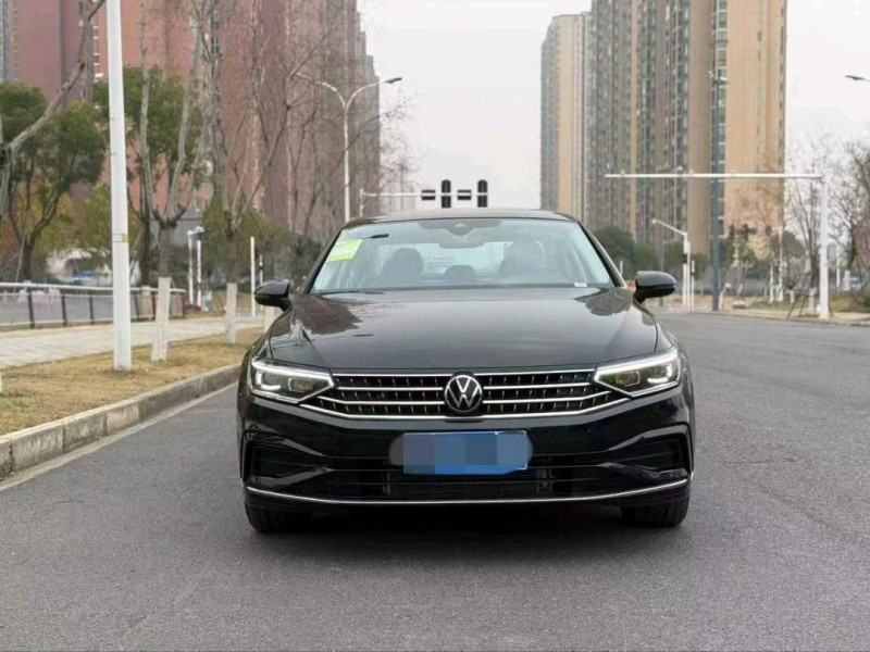 武汉25年大众迈腾1