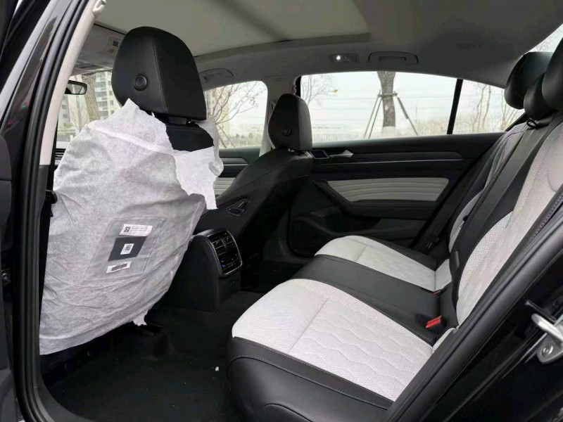 武汉25年大众迈腾5