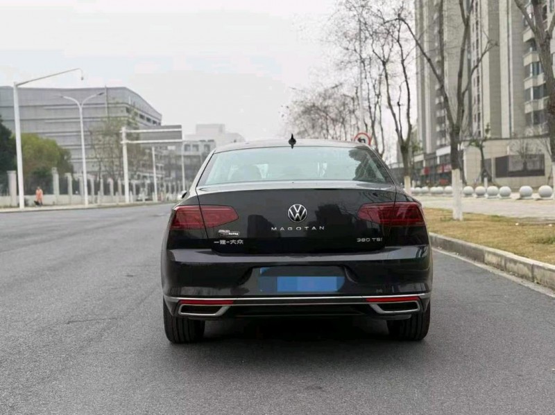 武汉25年大众迈腾9