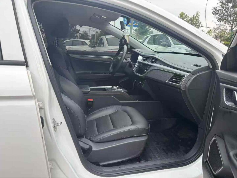 徐州23年吉利帝豪7