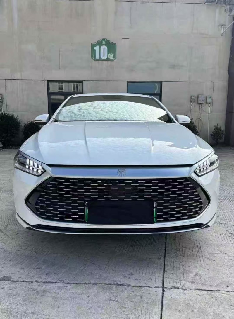 襄阳24年比亚迪秦1