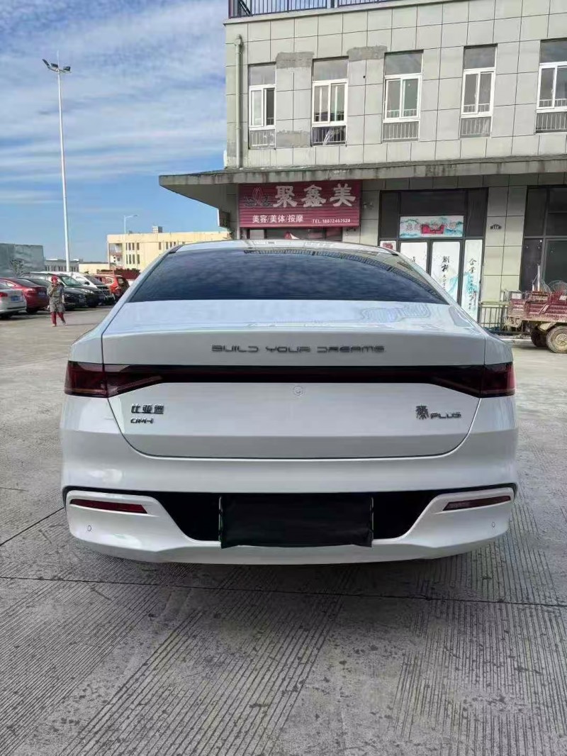 襄阳24年比亚迪秦9