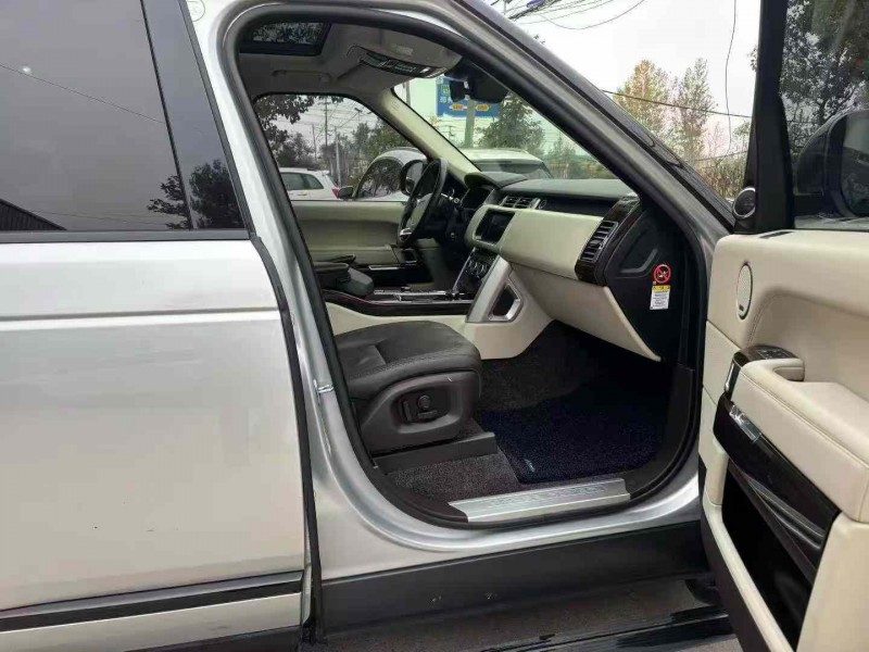 徐州17年路虎揽胜行政7