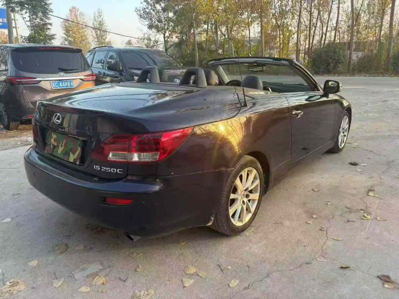 徐州10年雷克萨斯IS7