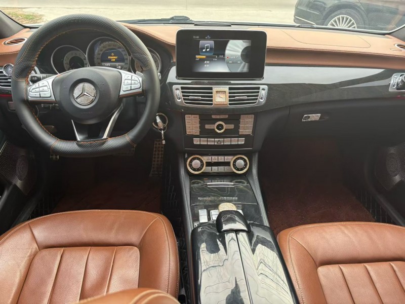 徐州17年奔驰CLS4