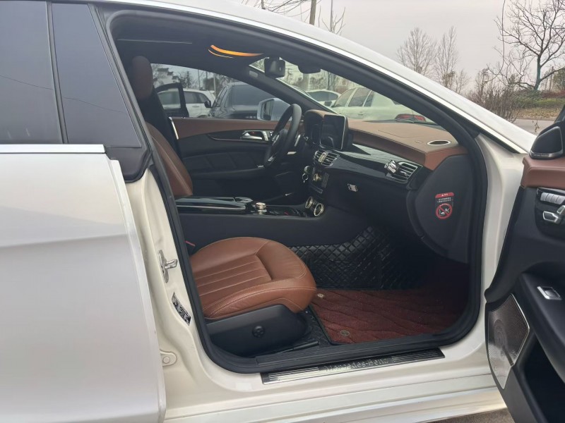 徐州17年奔驰CLS7