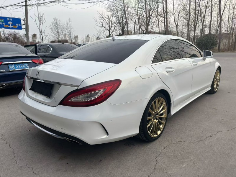 徐州17年奔驰CLS8