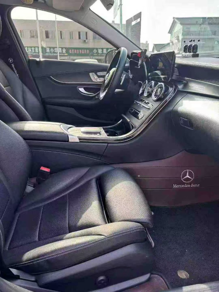 襄阳19年奔驰C8