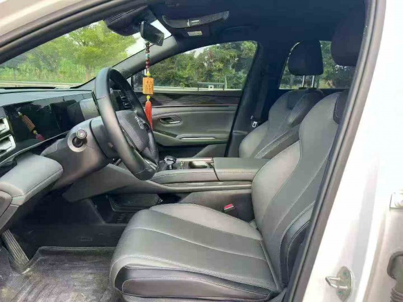 深圳24年比亚迪秦5