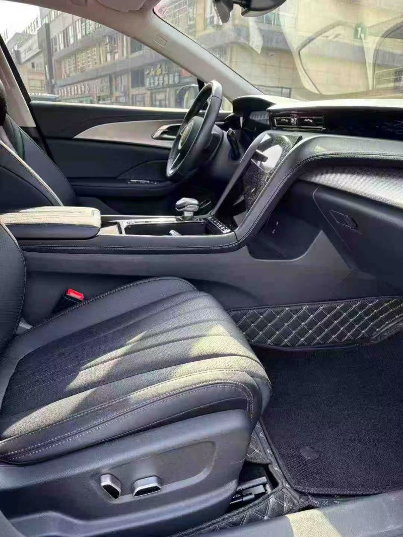 襄阳23年红旗H58