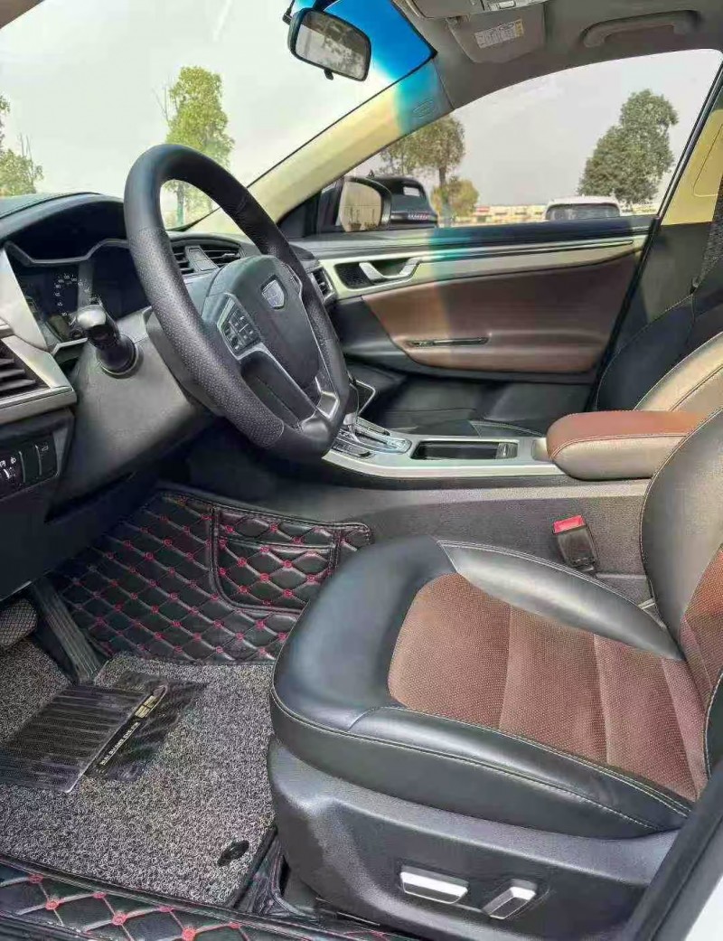 襄阳17年吉利帝豪5