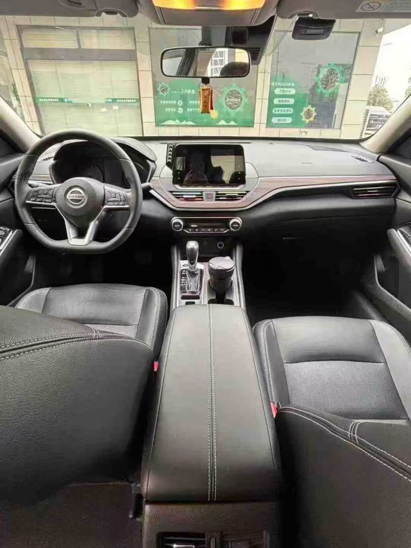 襄阳22年日产天籁7