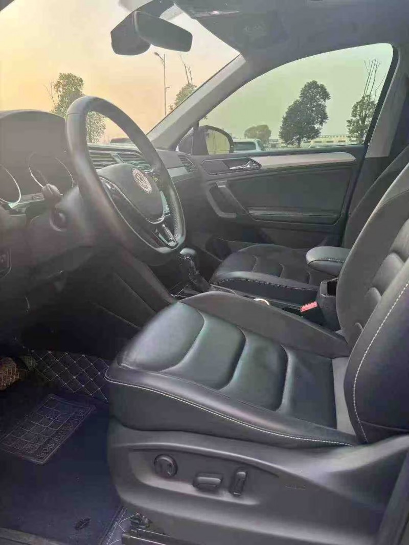 襄阳19年大众途观5