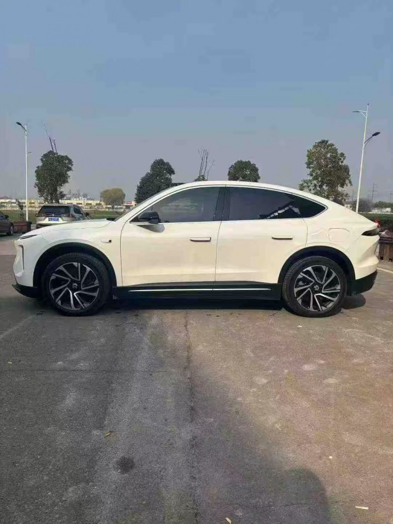 襄阳24年蔚来EC64