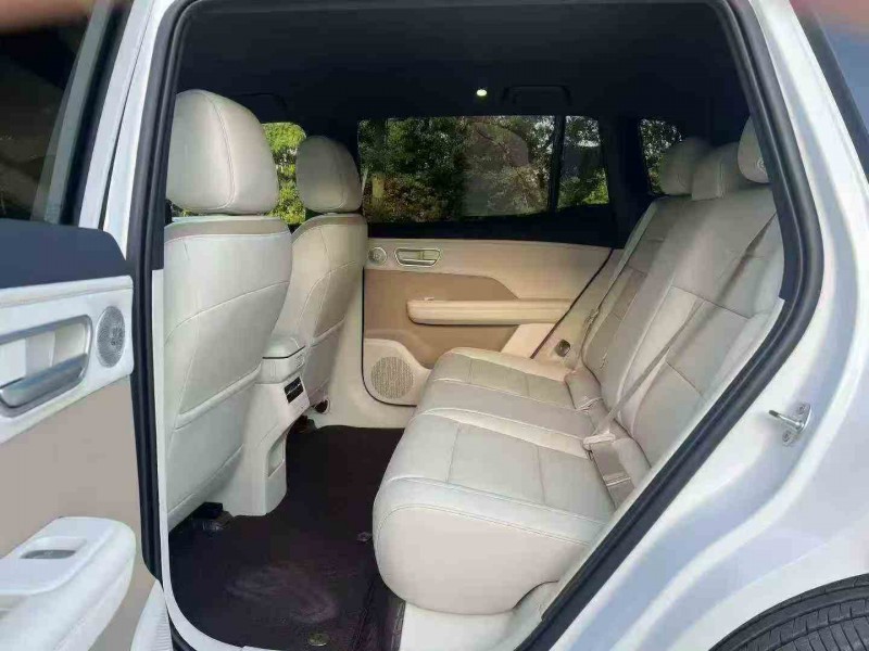 韶关25年丰田铂智7