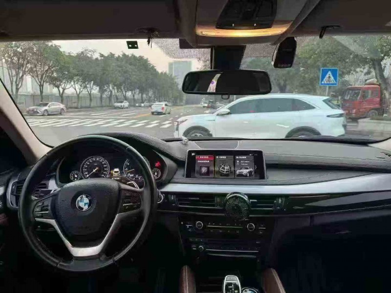 重庆18年宝马X65