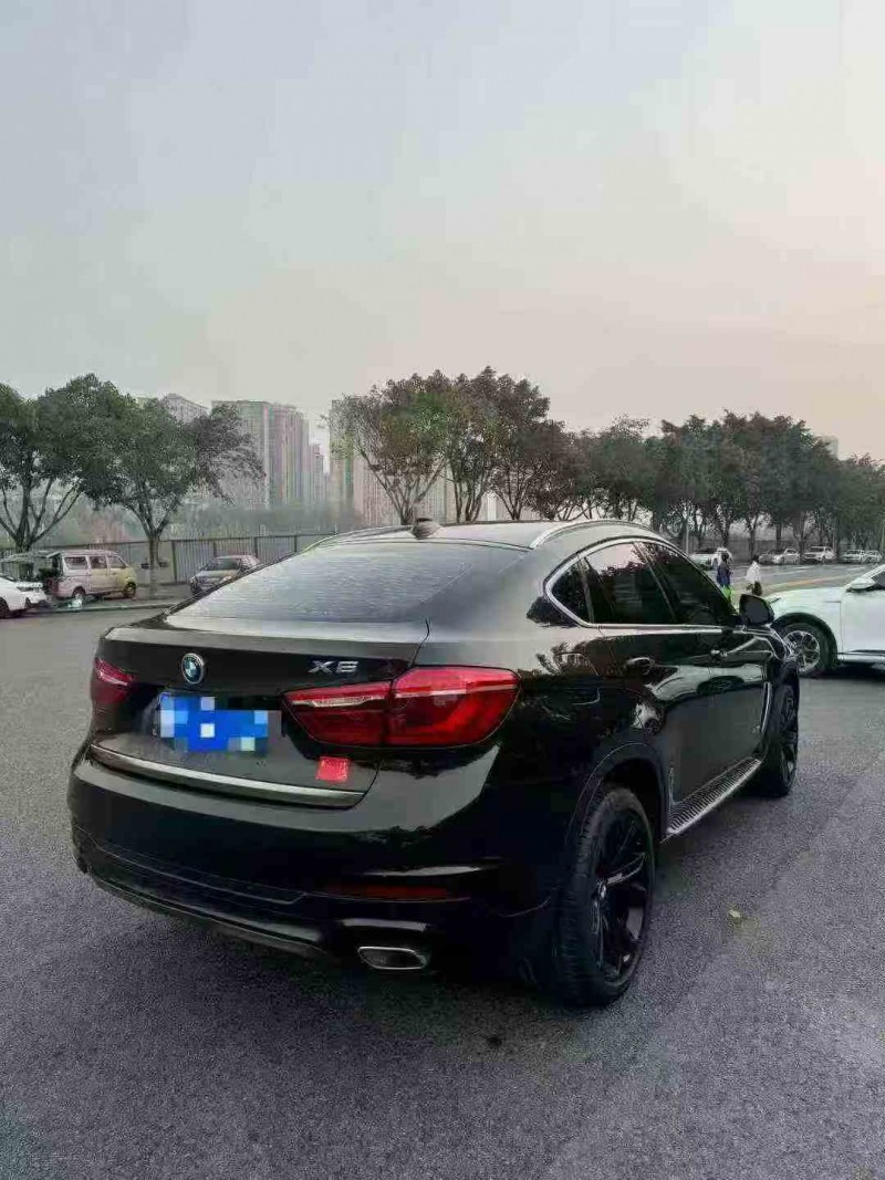 重庆18年宝马X67