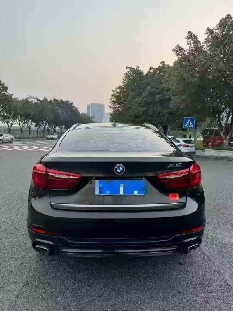 重庆18年宝马X69