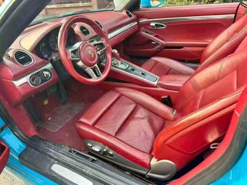 重庆18年保时捷7185