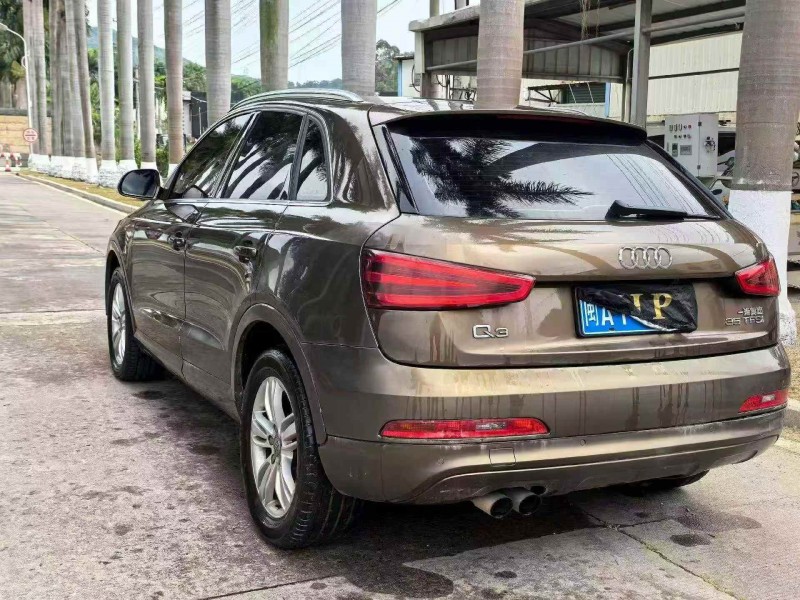 厦门16年奥迪Q38