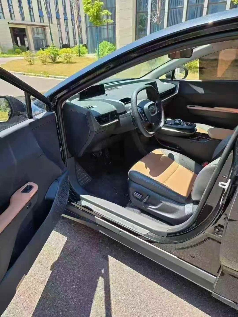 常州24年丰田BZ3Pro5