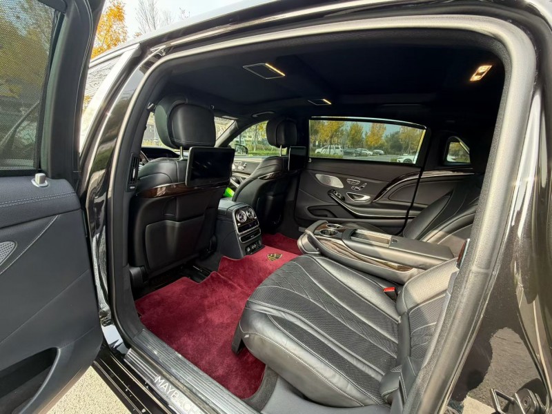 郑州19年奔驰迈巴赫S级6