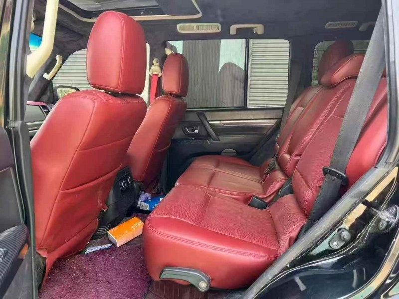 枣庄14年三菱帕杰罗6