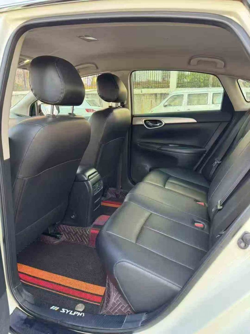 昭通20年日产轩逸5