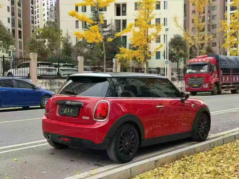 保山20年宝马迷你7