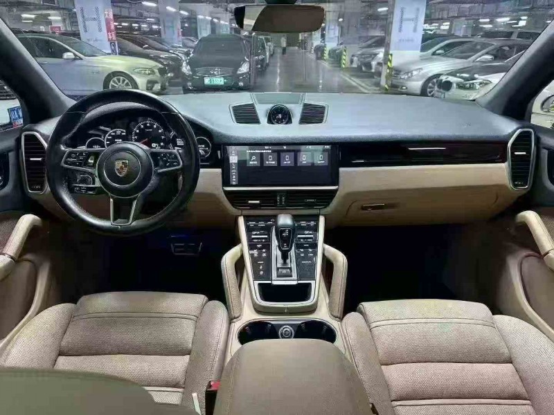 德阳18年保时捷卡宴6