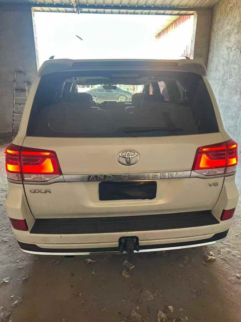 邯郸17年丰田兰德酷路泽8