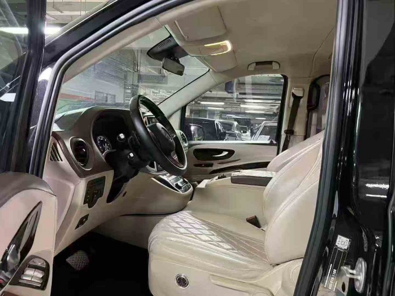 泸州20年奔驰威霆4