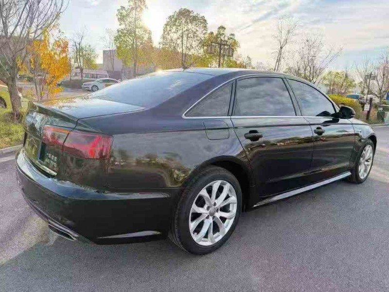 玉溪18年奥迪A6L8