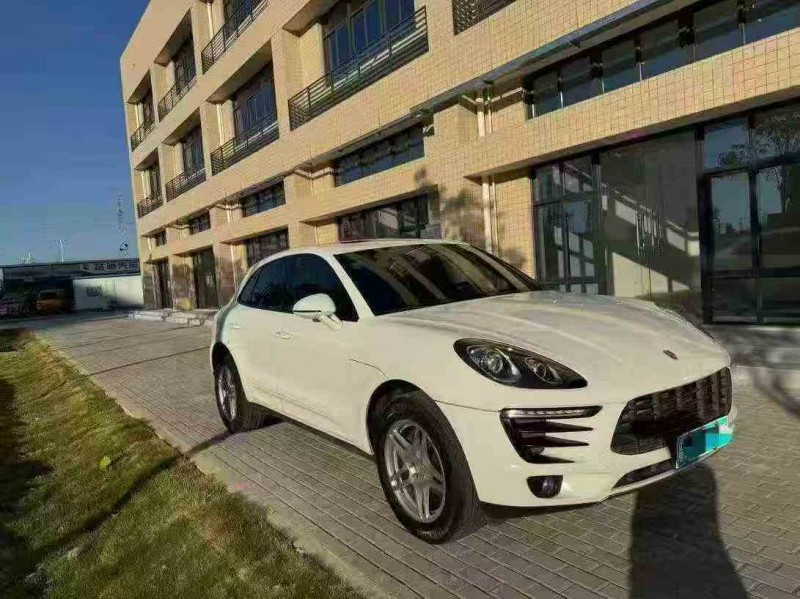 珠海16年保时捷Macan3