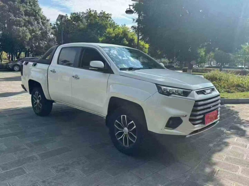 昭通20年江铃域虎2