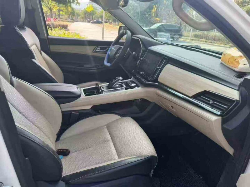 昭通20年江铃域虎4