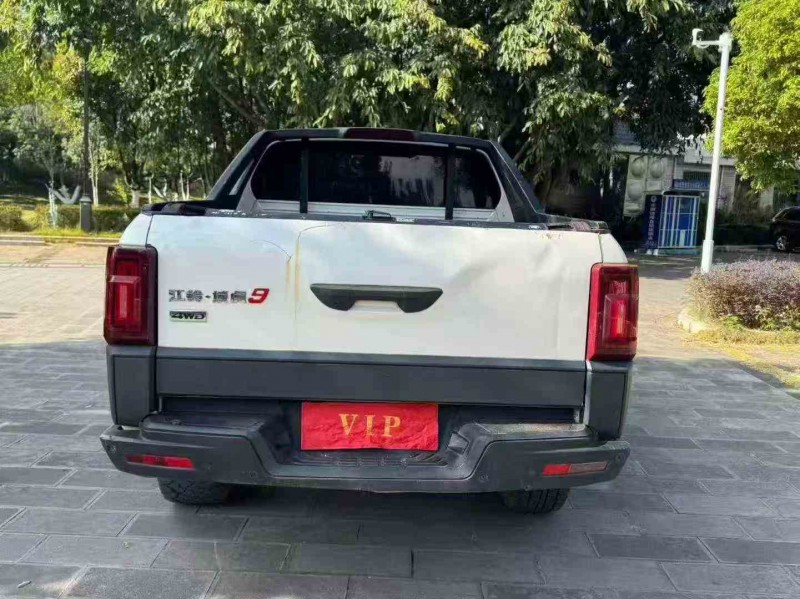 昭通20年江铃域虎9