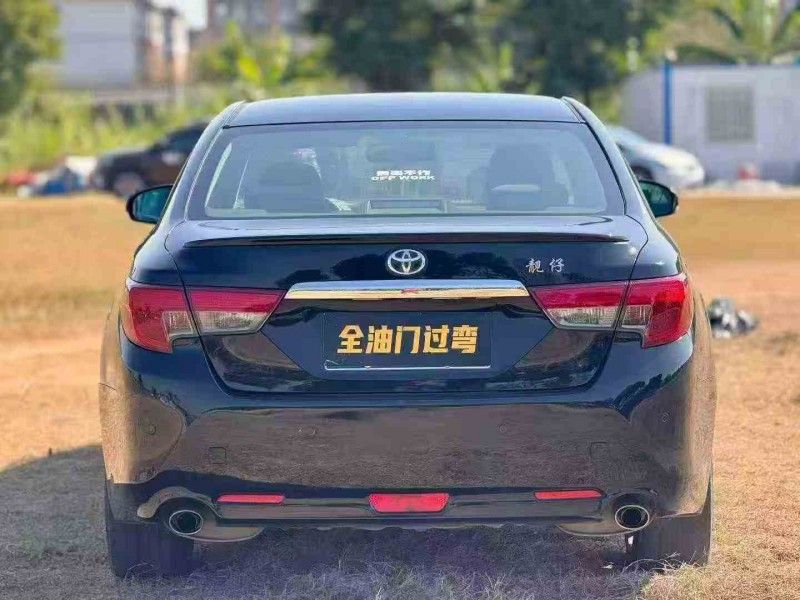 湛江16年丰田锐志9