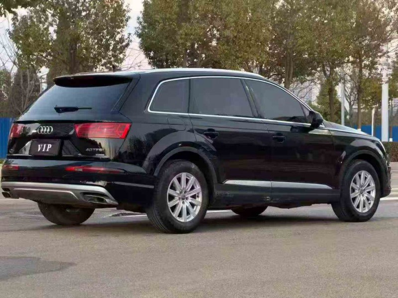 绍兴17年奥迪Q77