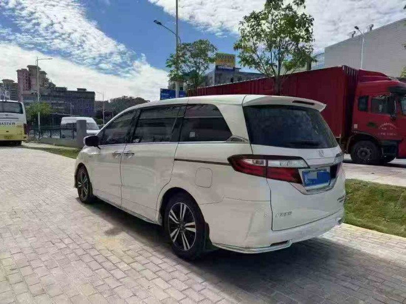 汕头19年本田奥德赛9